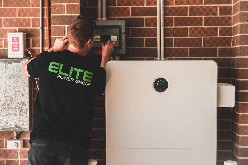 Verschillende Zendure thuisbatterijen met diverse capaciteiten en functies, ideaal voor energieopslag oplossingen.